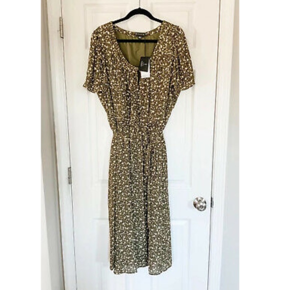 bobeau Dresses & Skirts - NWT B Collection By Bobeau Curvy Green Dress